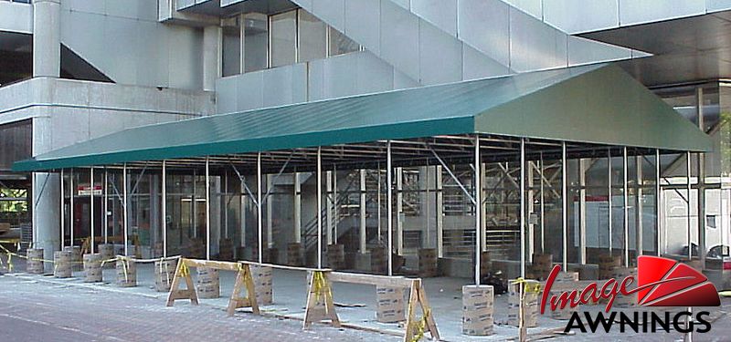 custom commercial awnings 33