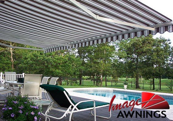 custom motorized & retractable awnings 22