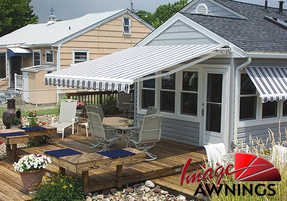 custom motorized & retractable awnings 17